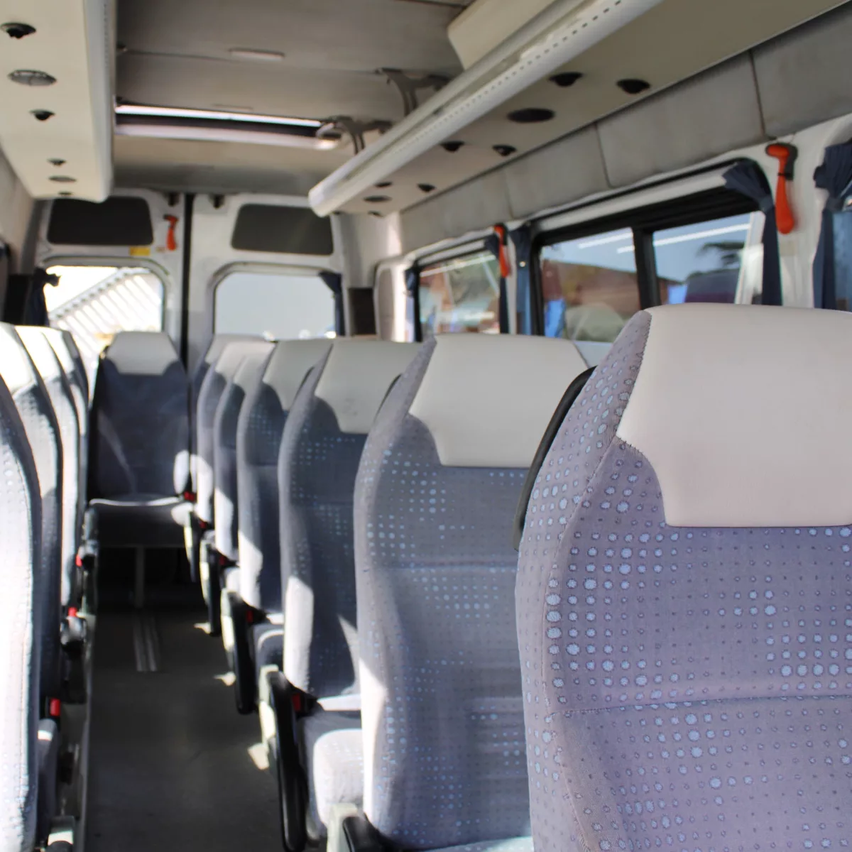 Alquiler de Minibuses Alquiler de autobuses en Sevilla