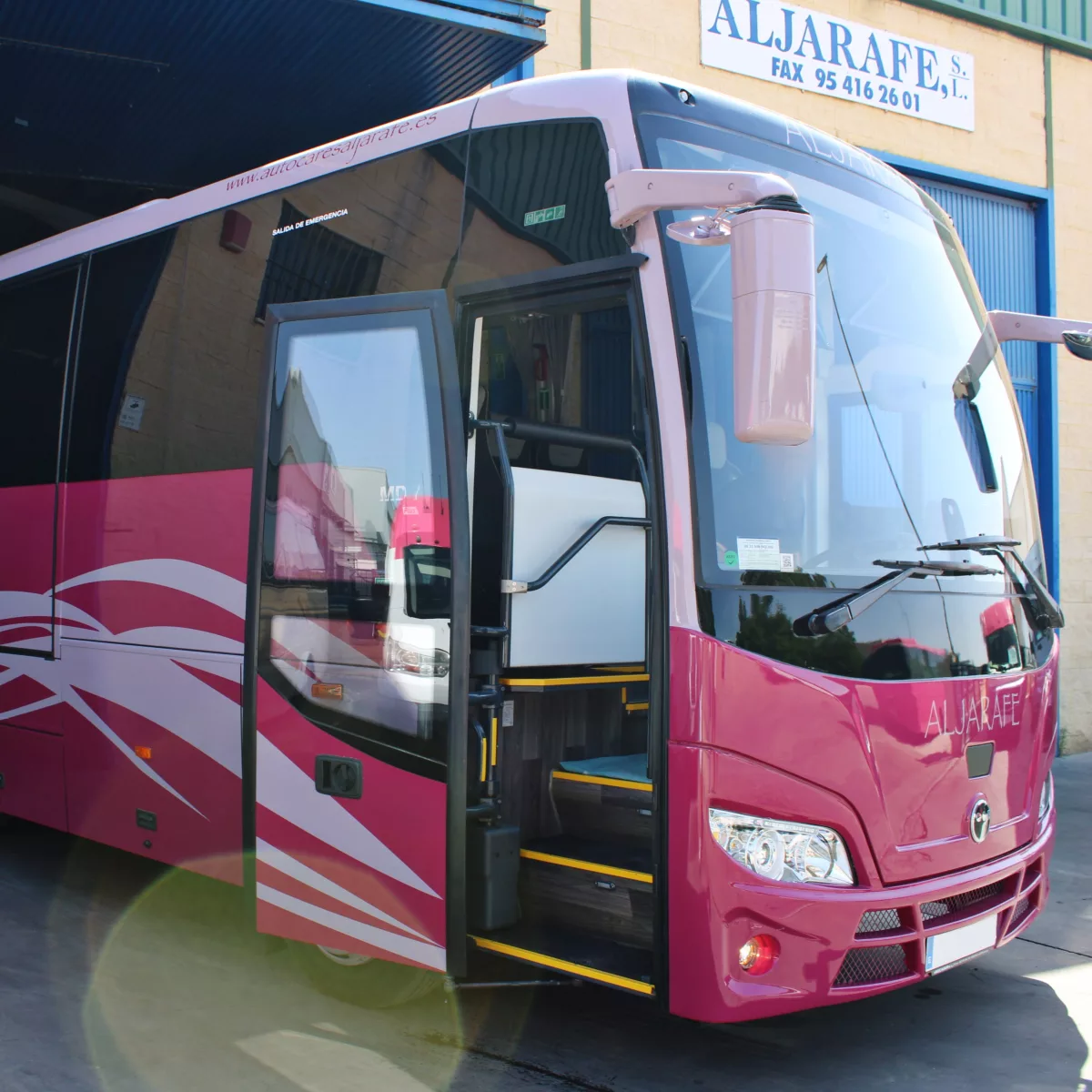Inicio Alquiler de autobuses en Sevilla